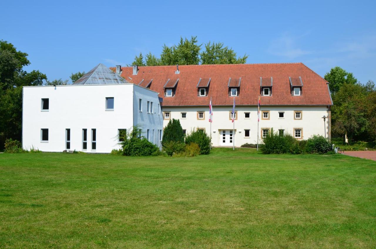 Wohlfuehlhotel Im Schlosspark - Self Checkin Willebadessen Exterior foto